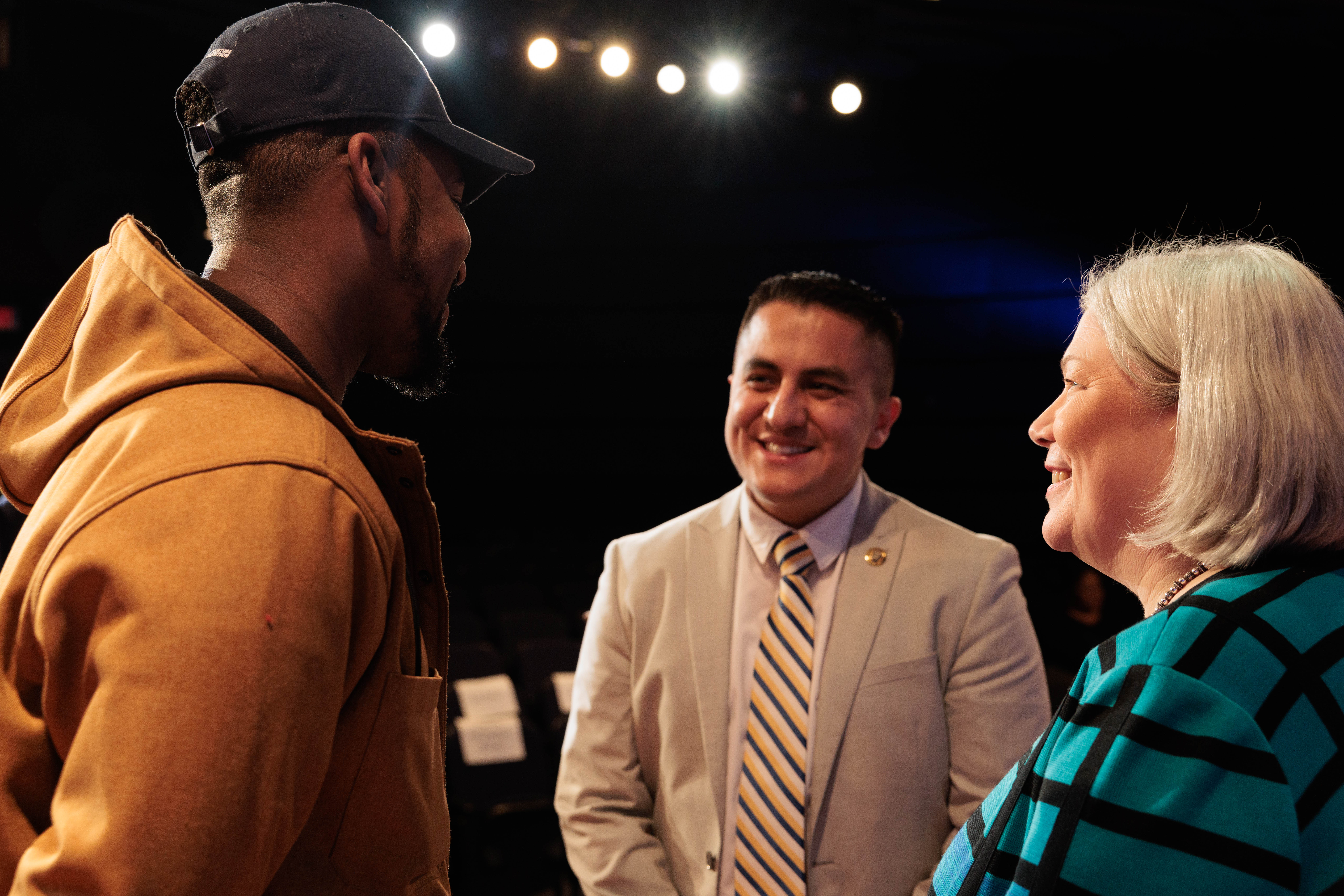 President Granberg Talks with GW Community Members